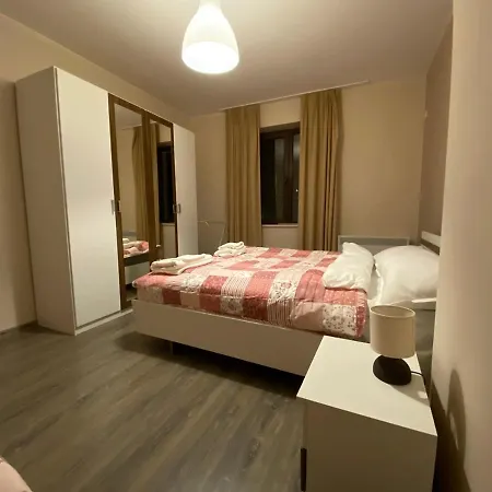 Apartament ици *